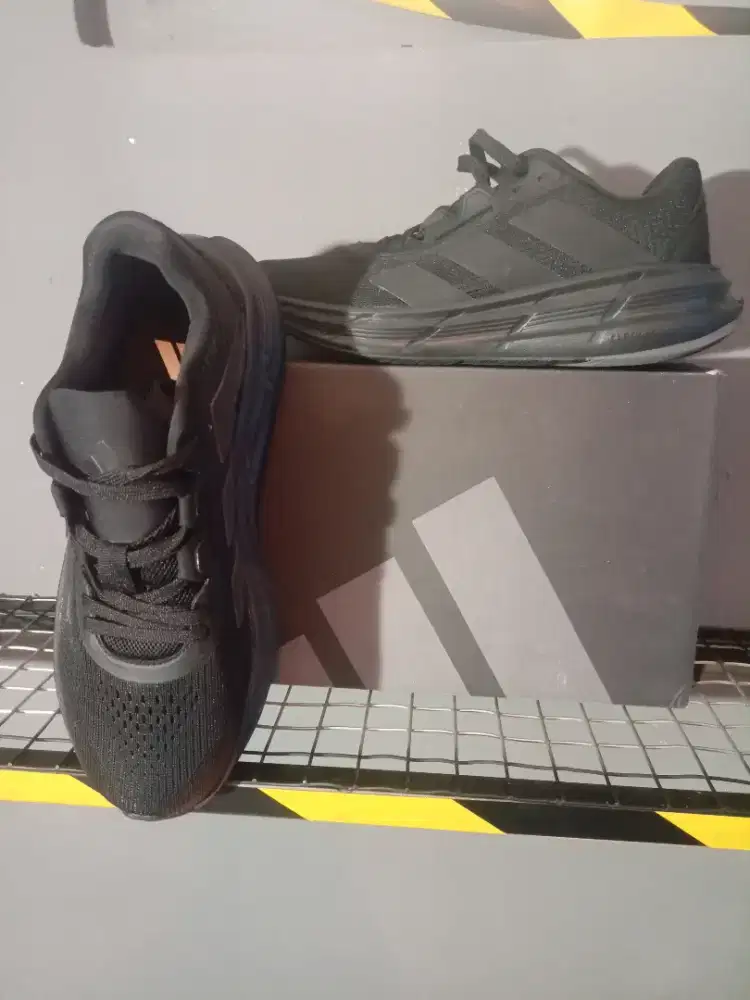 Sepatu Questar 3 running lari