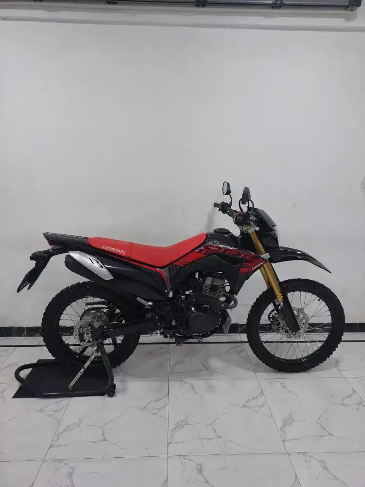 Honda CRF 150 L 2024 bulan 8 Gress KM 3 RB Full Ori CRF150 Bisa kredit