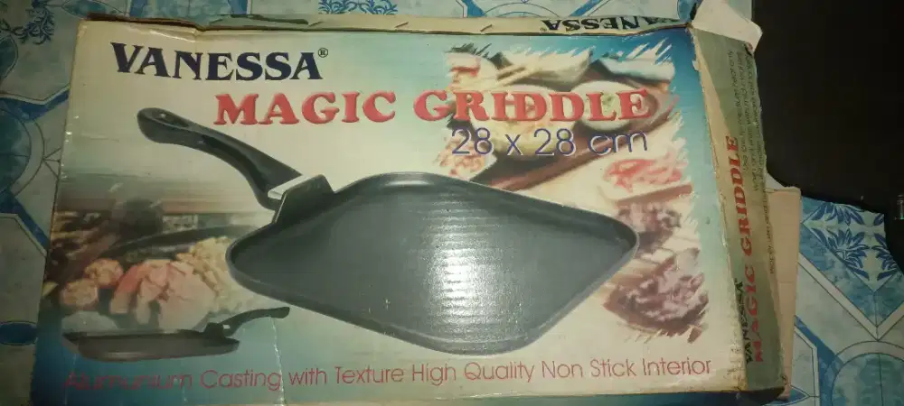 Di jual penggorengan datar harga 200 aja masih baru minat tlp WA