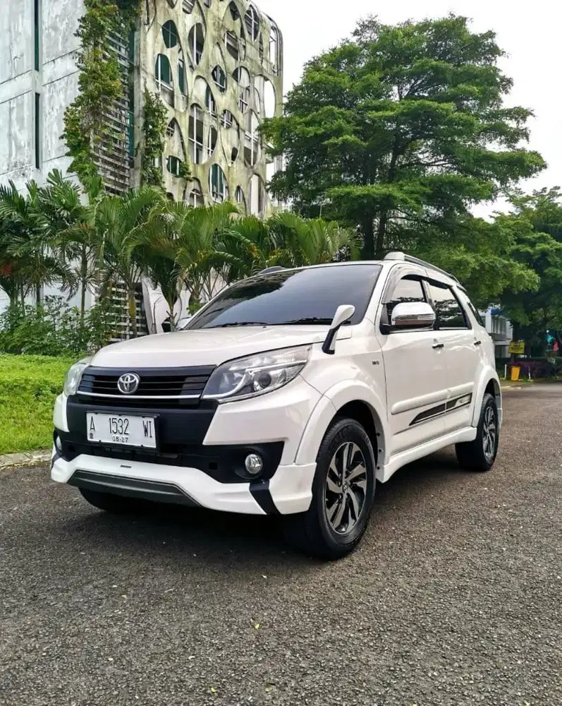 RUSH TRD S AT 2015 CASH/KREDIT