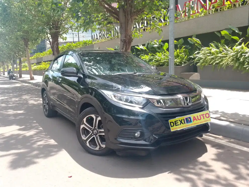 (KM15000)HONDA HRV E AT 2021 NIK 2020 ISTIMEWA KM RENDAH!!