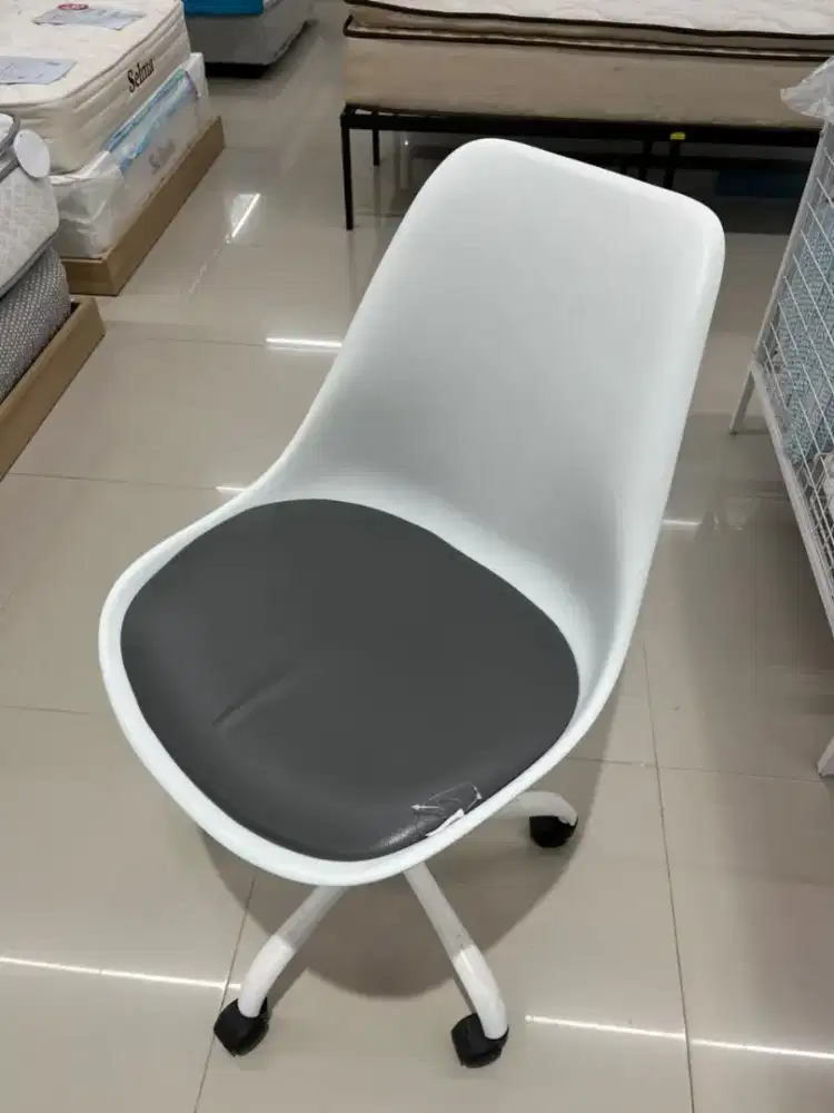 Kursi macoroni selma