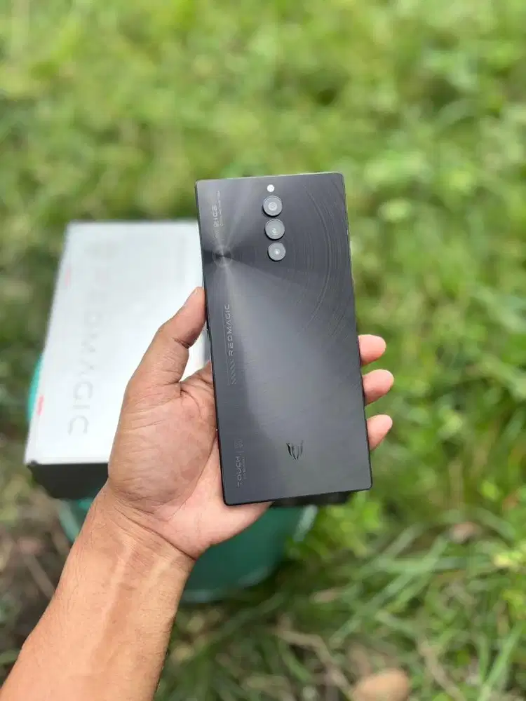 Nubia red magic 8s pro 12/256 2 bulan pakai garansi panjang