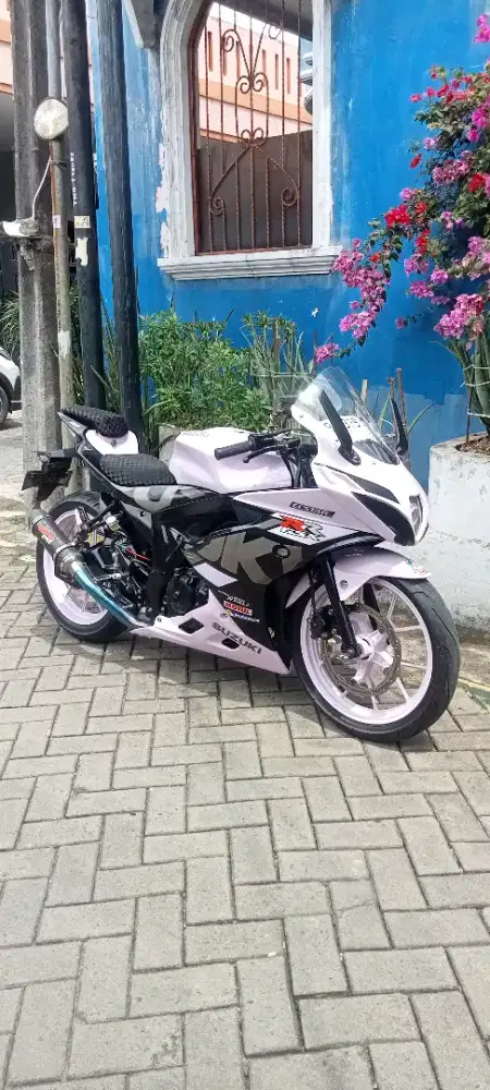 GSX r150 keyles