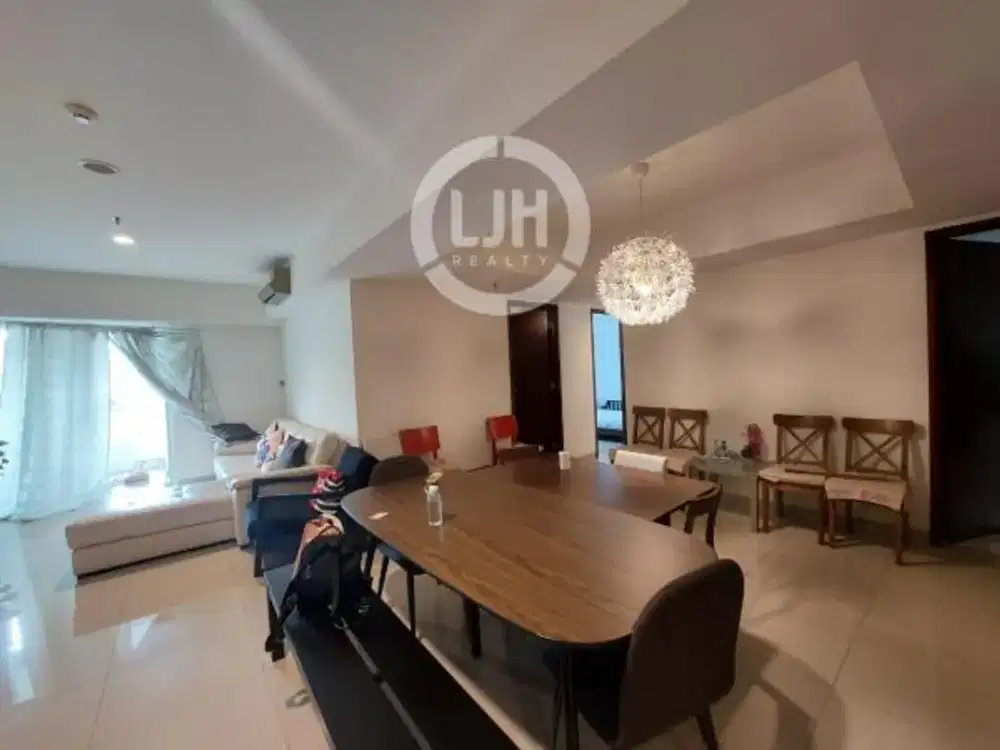 Apt Sherwood Residence Tower Wellington 161m2 dengan 2 parking lot