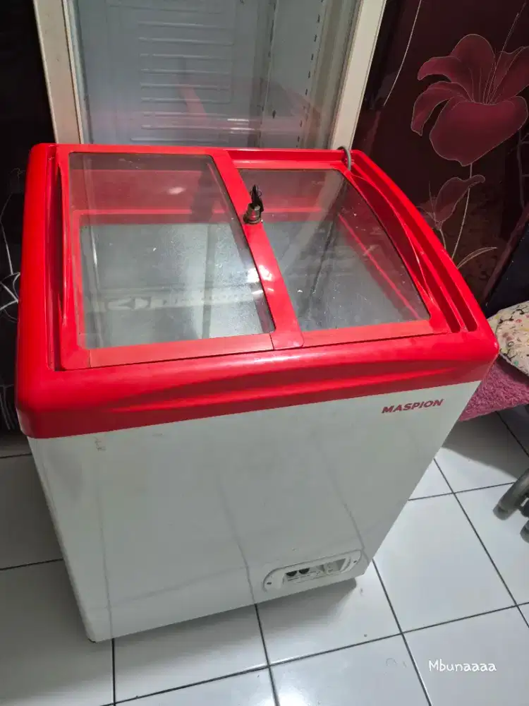 Freezer sliding door kap 110 L merk Maspion orisinil