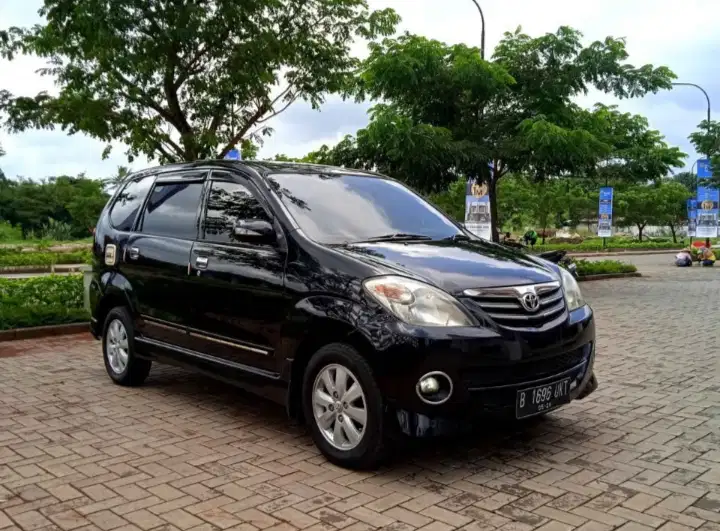 Toyota Avanza 2011 Bensin