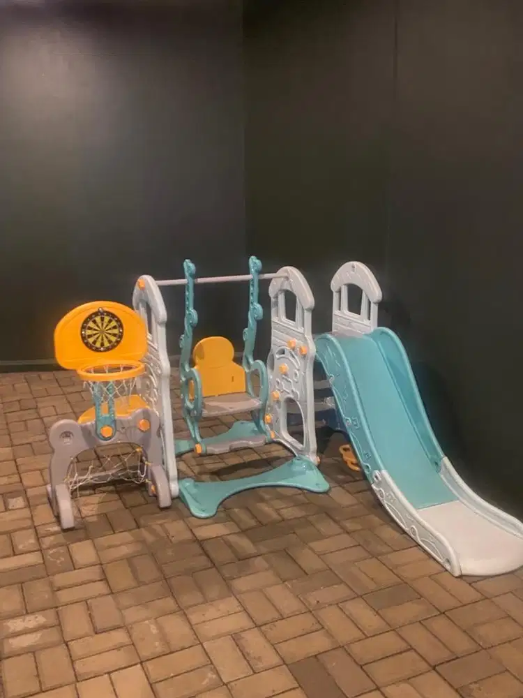 Perosotan anak besar Parklon big castle 5 in 1