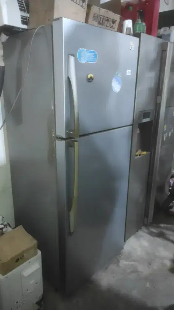 Kulkas LG 2pintu jumbo