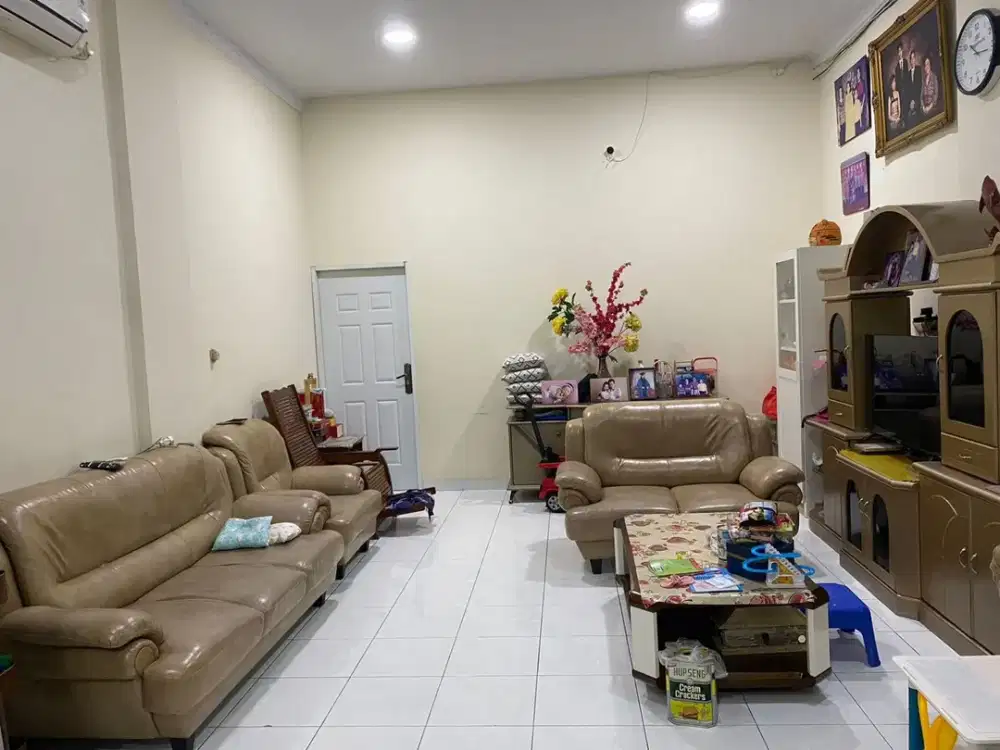 JUAL CEPAT RUMAH 4 KAMAR DI JELAMBAR UTAMA