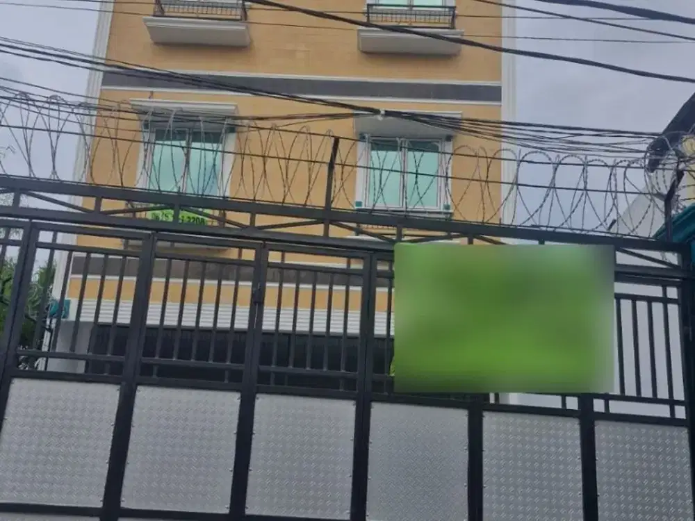 SEWA RUKO 4,5LT DI LATUMENTEN RAYA