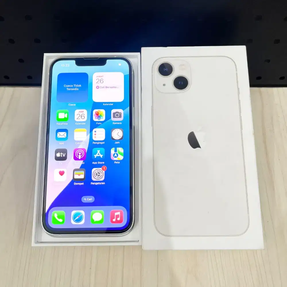 iPhone 13 128 5 hari pakai nyaris baru