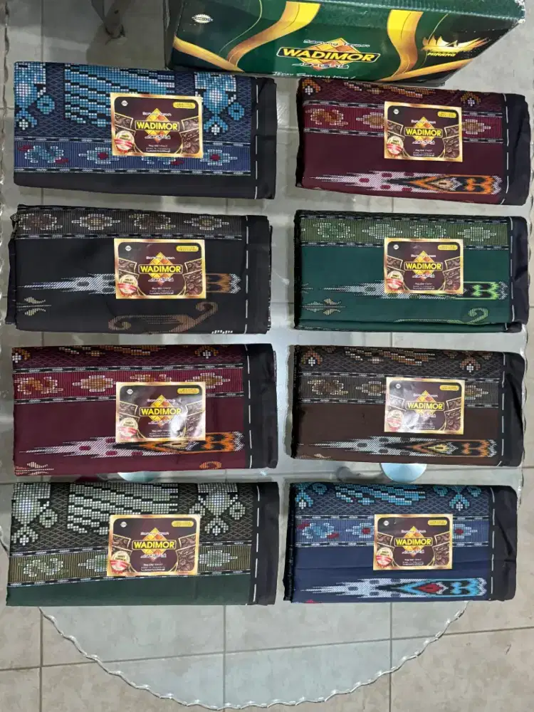 Di jual per 10 pcs sarung wadimor pasundan