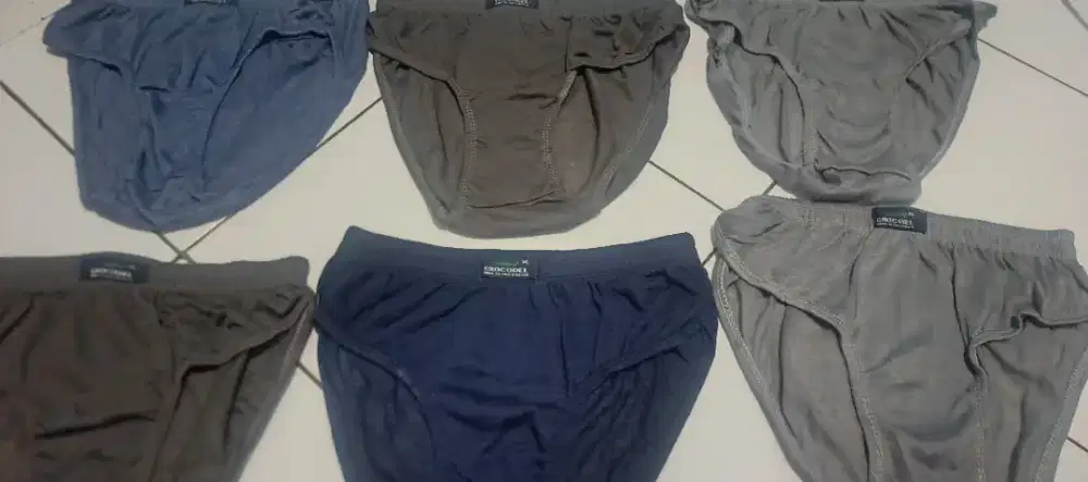 CD pria merek crocodel