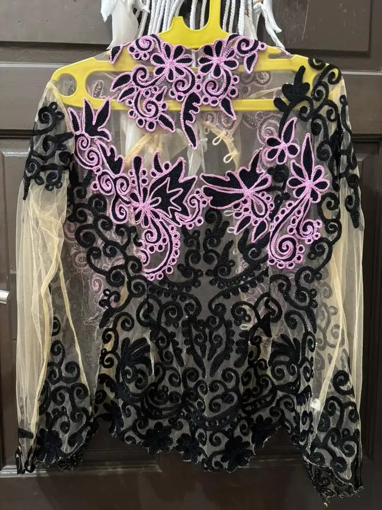 Kebaya Tilestik panjang