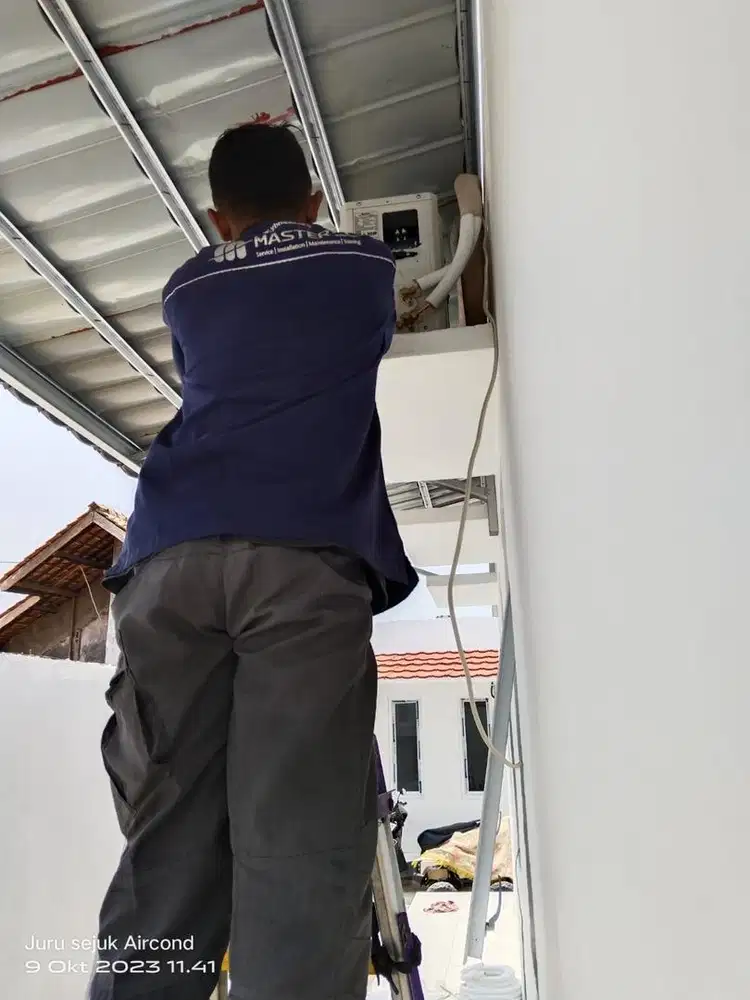 Servis AC, kulkas dan mesin suci