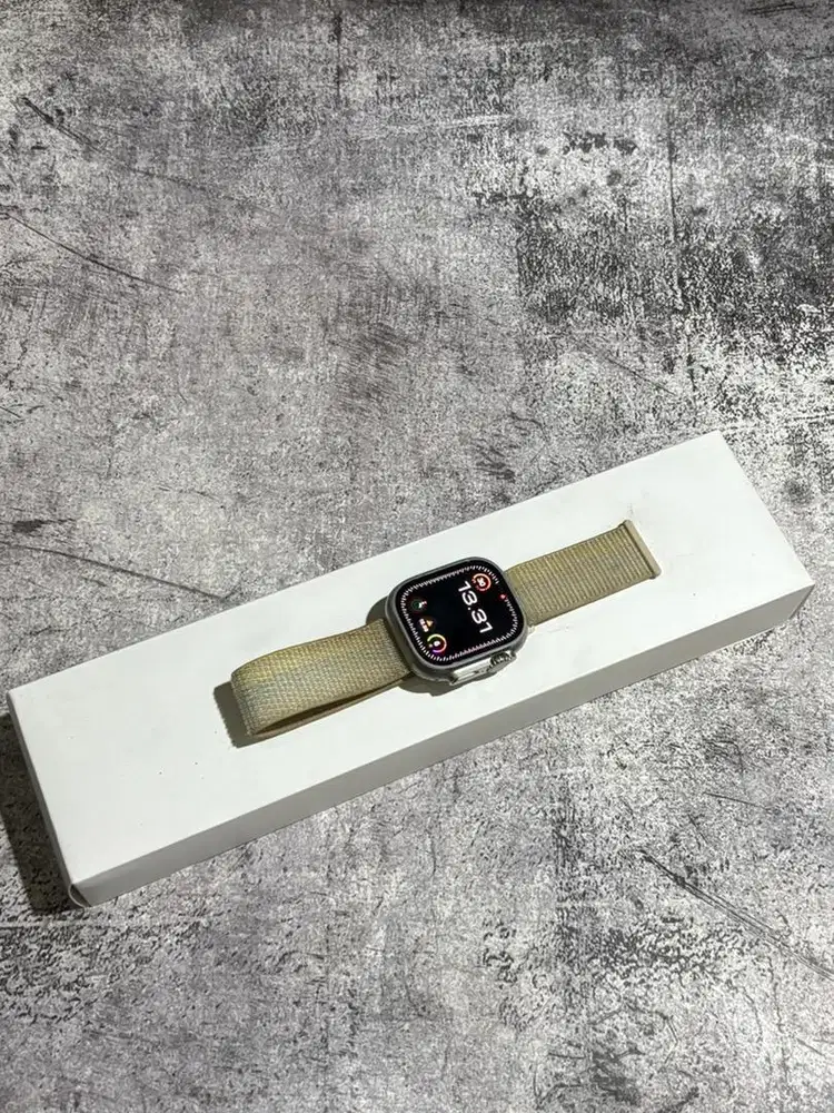 Apple Watch Ultra 1 49mm Titanium Ex IBox