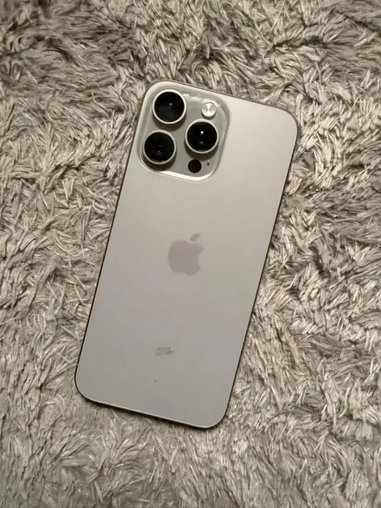 Dijual i Phone 15 Pro Max 256 Titanium