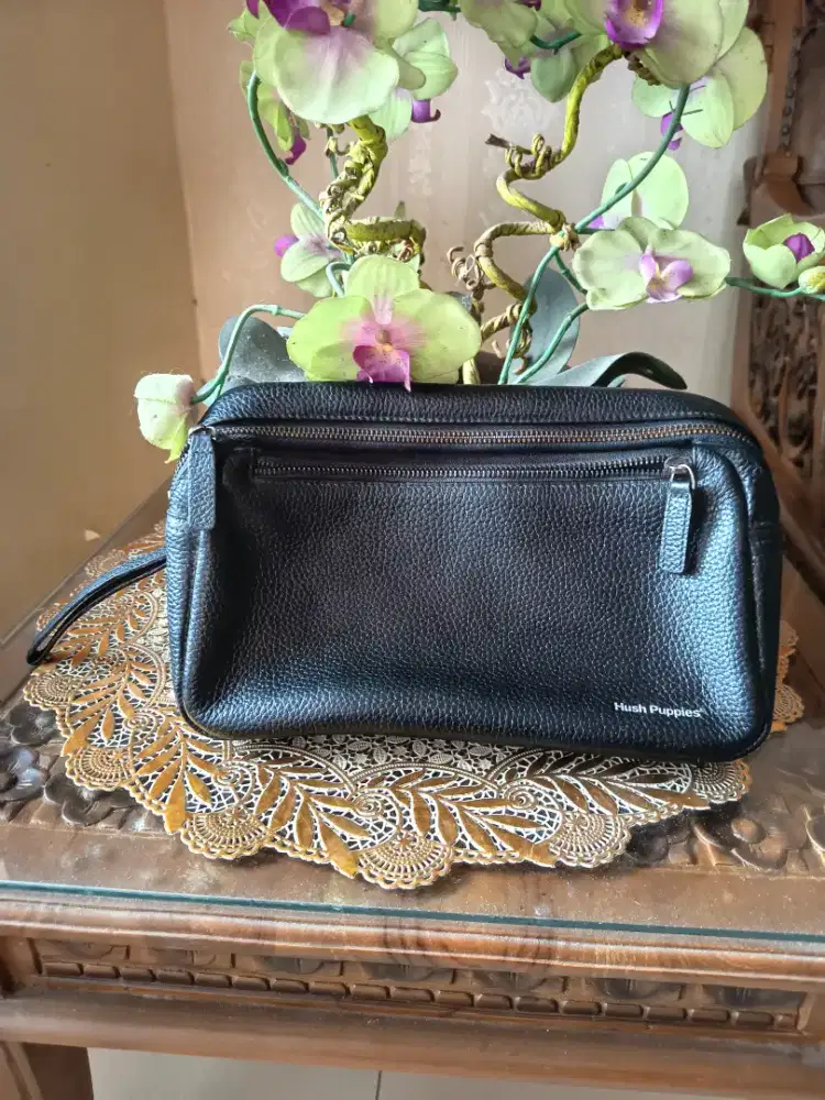 Tas kulit hand bag hush puppies