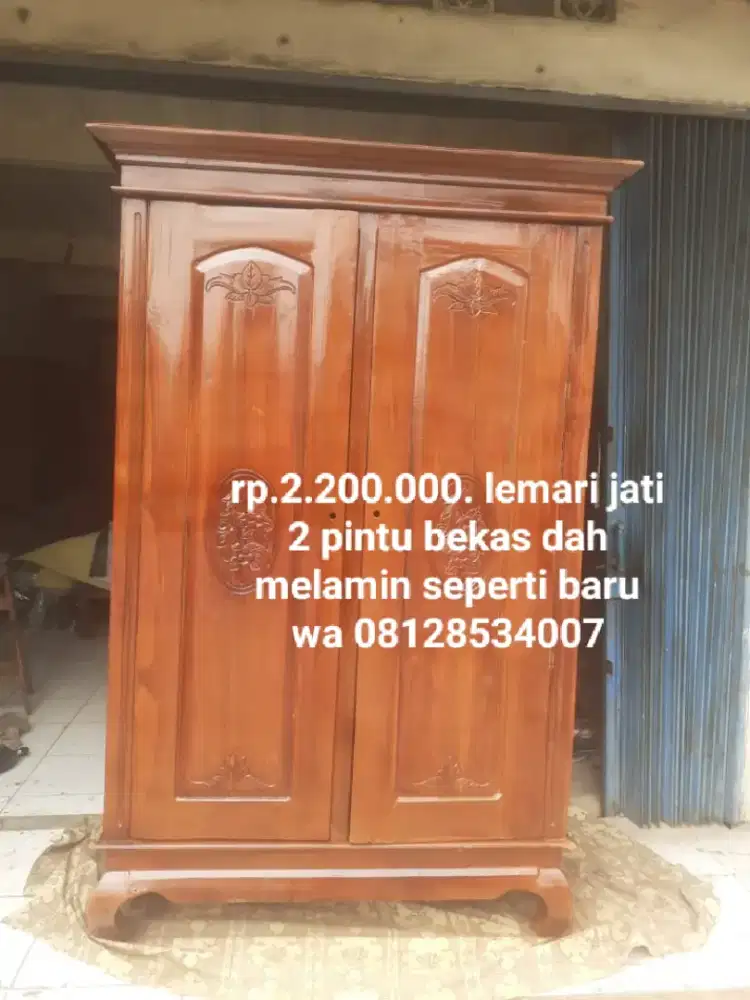 Lemari kayu jati pintu 2 baju.pakaian. bekas dah melamin