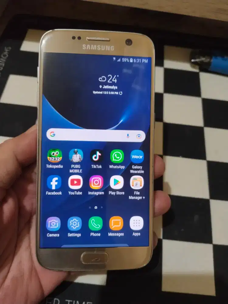 Samsung galaxy S7 flat