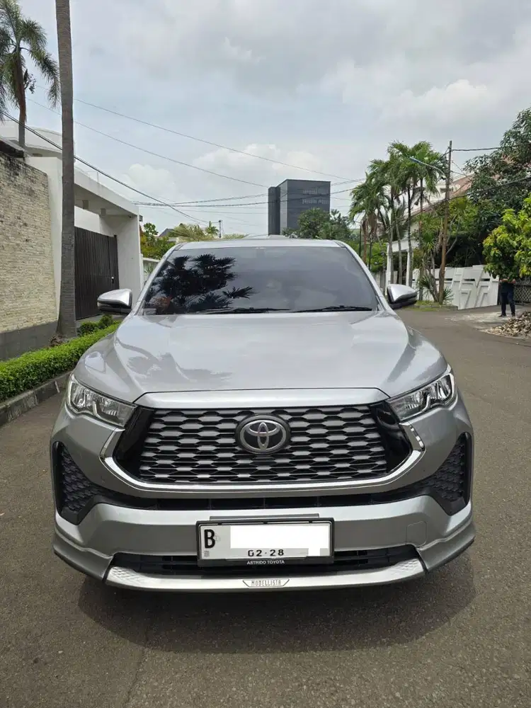 FOR SALE: TOYOTA INNOVA ZENIX 2023 V MODELLISTA HYBRID AT