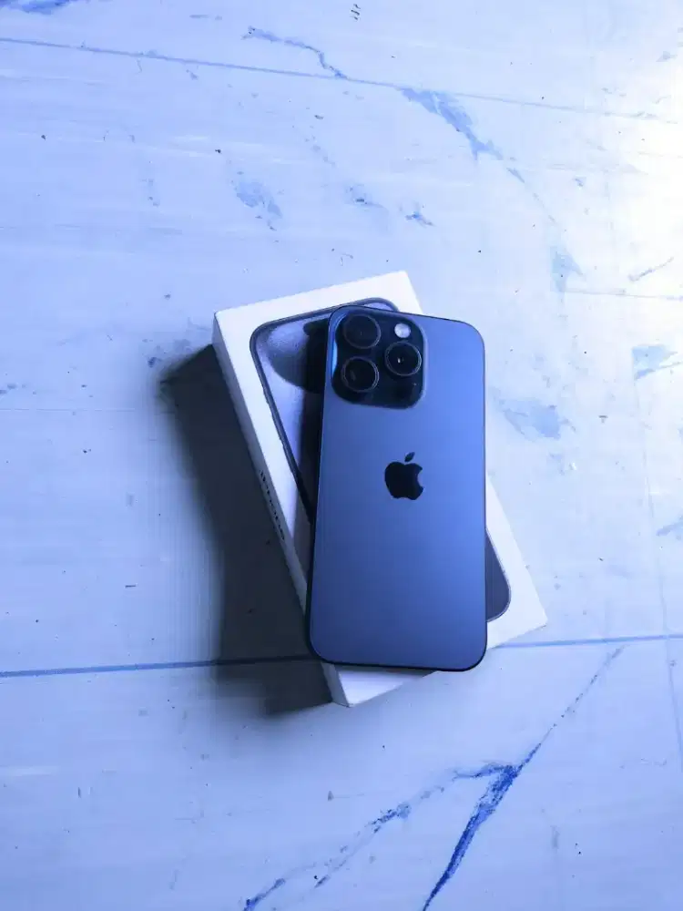 IPhone 15 pro 256 gb blue titanium
