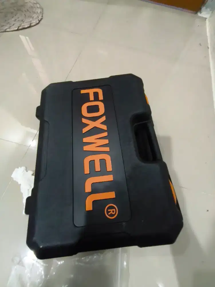 FOXWELL NT909 scanner