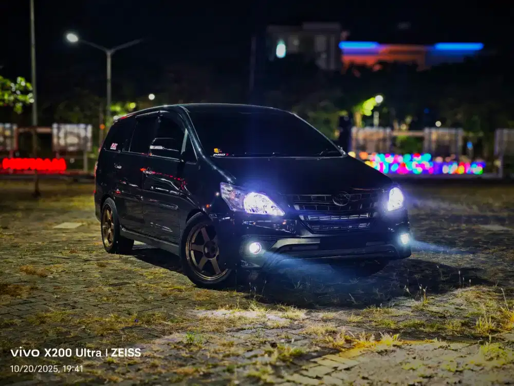 Toyota kijang innova v diesel matic 2012 mods