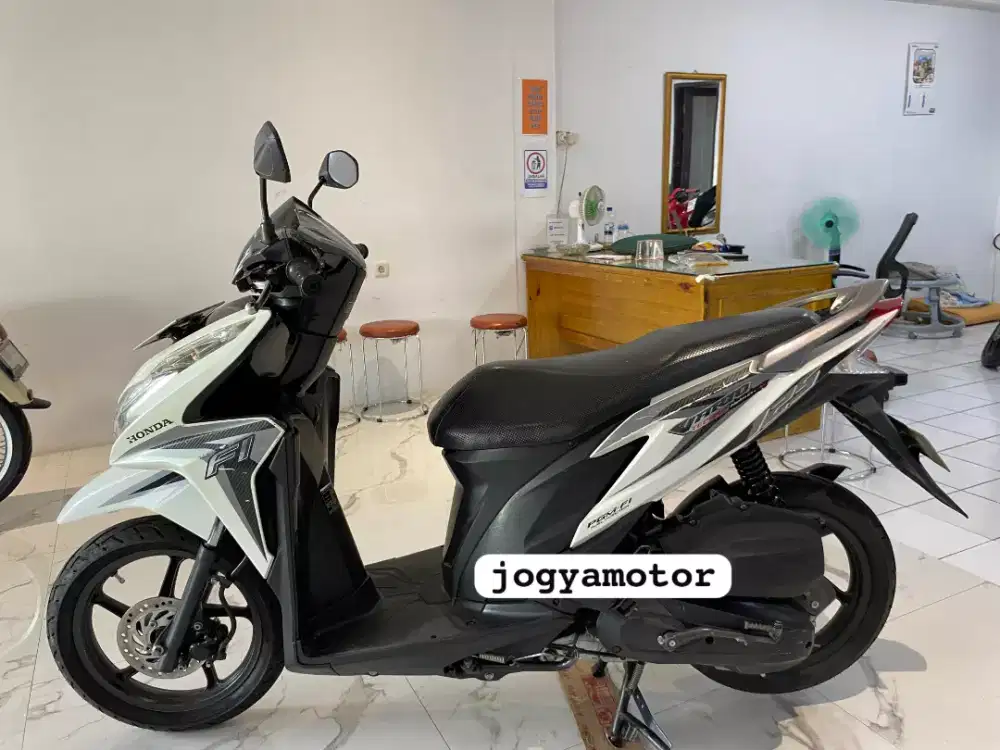 [03] VARIO 125 KZR 2014