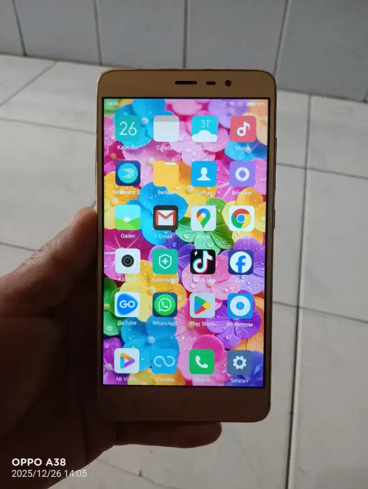 Jual butuh hp redmi note 3 ram 2/16 gb kondisi normal minus pemakaian