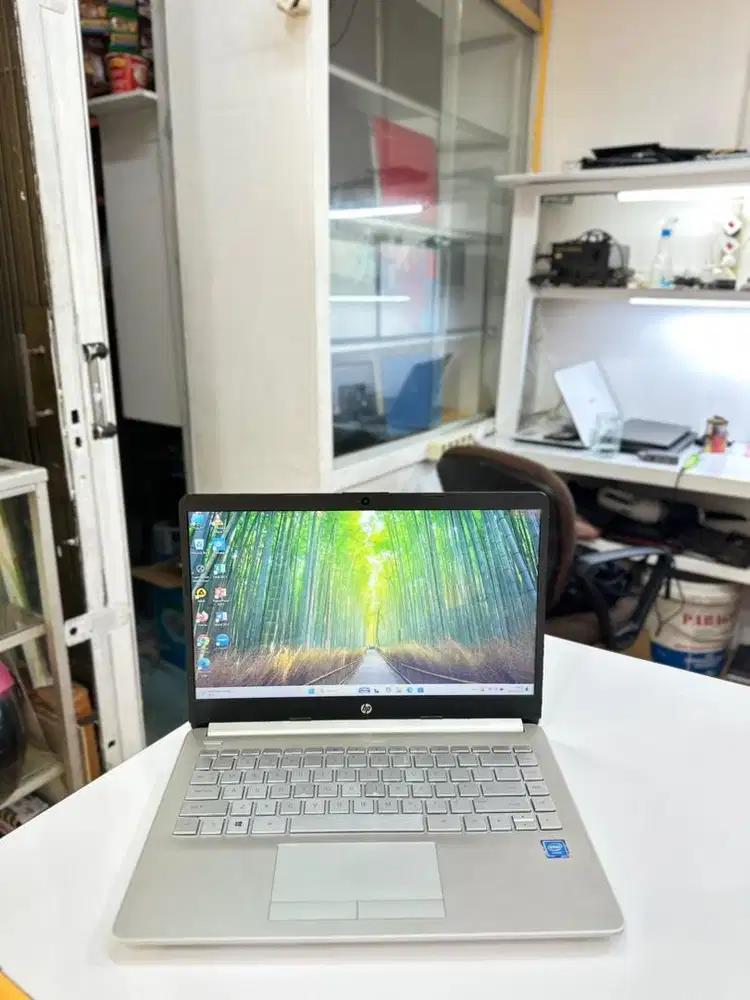 2JUTAAN AJA!! Laptop Hp 14s, Tahun 2022 Ram 8 GB SUPER NGEBUT MURAH!!!