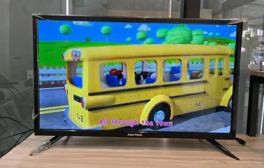 LED TV Polytron 32Inch Digital Speaker Tower Siap Pakai