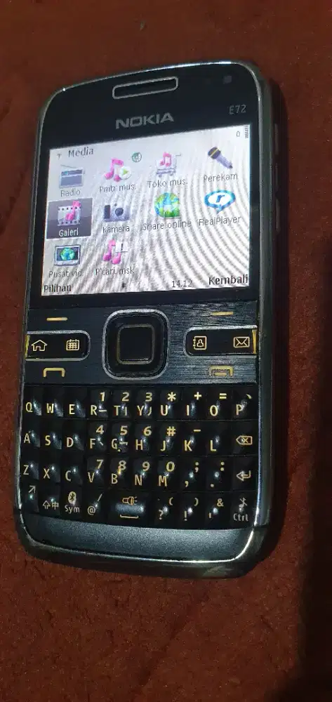Nokia e72 muliss normal lasung pake