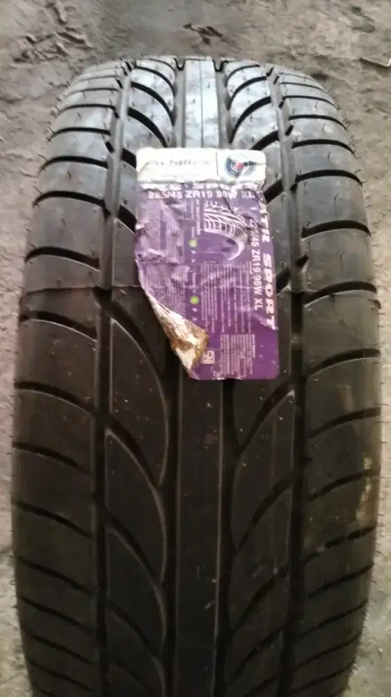 Ban Achilles 225/45/19(Baru)