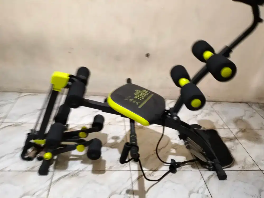 Alat Olahraga Multi Toner