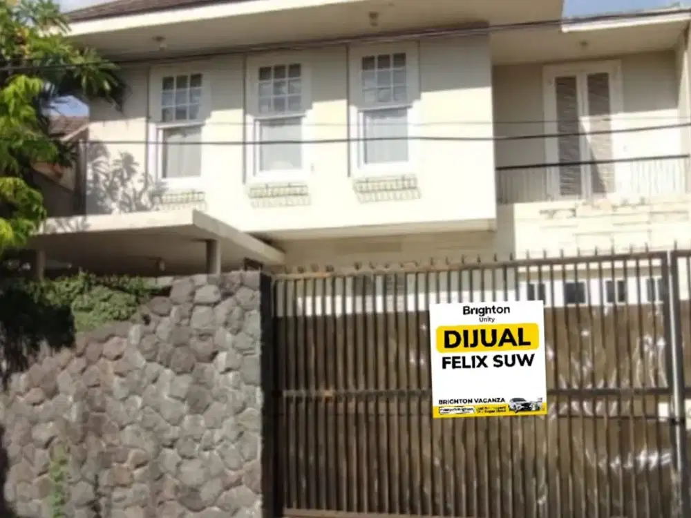 Jual Rumah 2  lt   simpang Darmo Permai Selatan