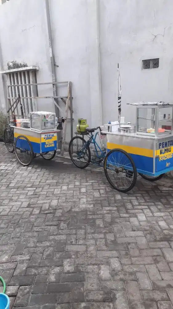 Driver Jual pentol kliling