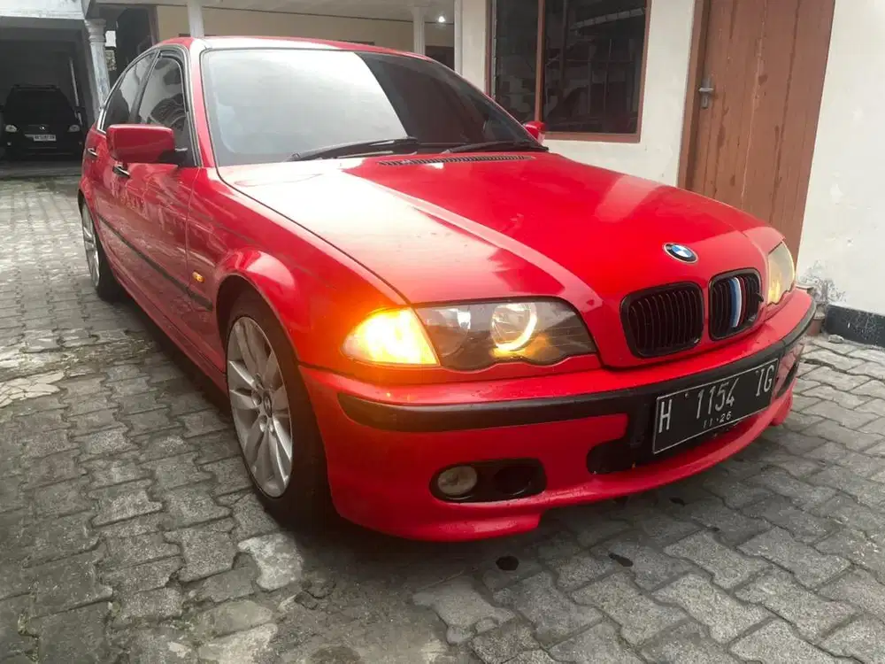 bmw 323 AT nyus luar dalam