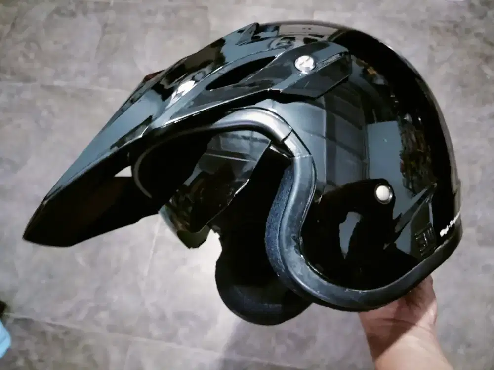 Helm NHK hitam (barang langka)