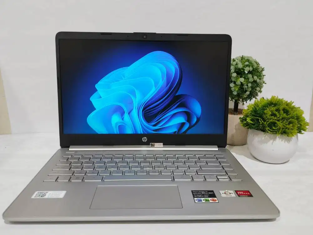 HP 14S-FQ0562AU AMD Athlon Silver 3050U, RAM 4GB, SSD 512GB