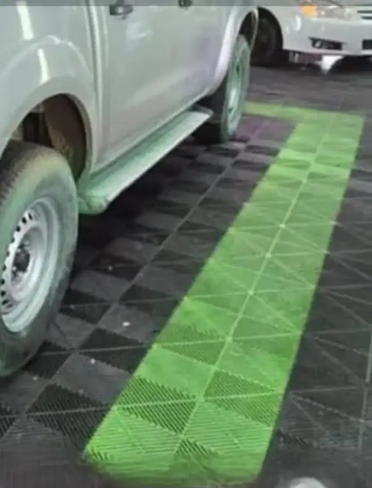 Frelance panggilan tukang variasi, poles, cutting /ppf berpengalaman