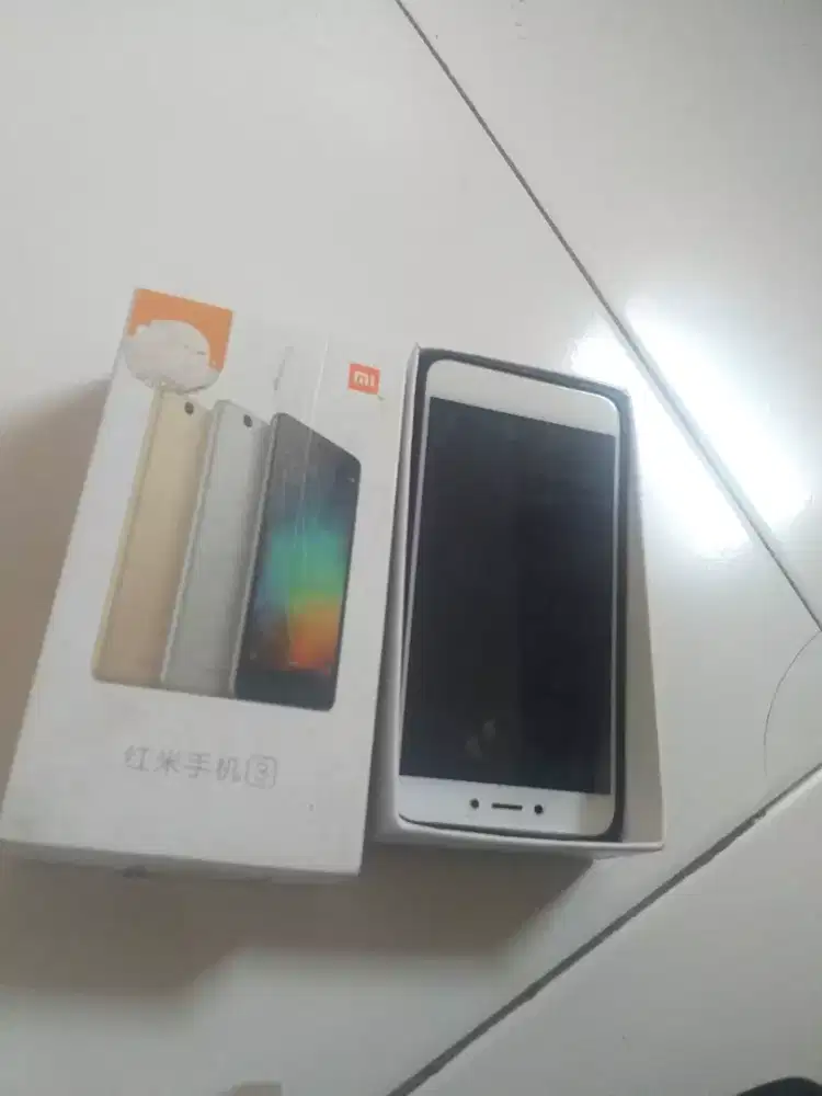 Xiomi 4x ram 3 minus batrerey mati