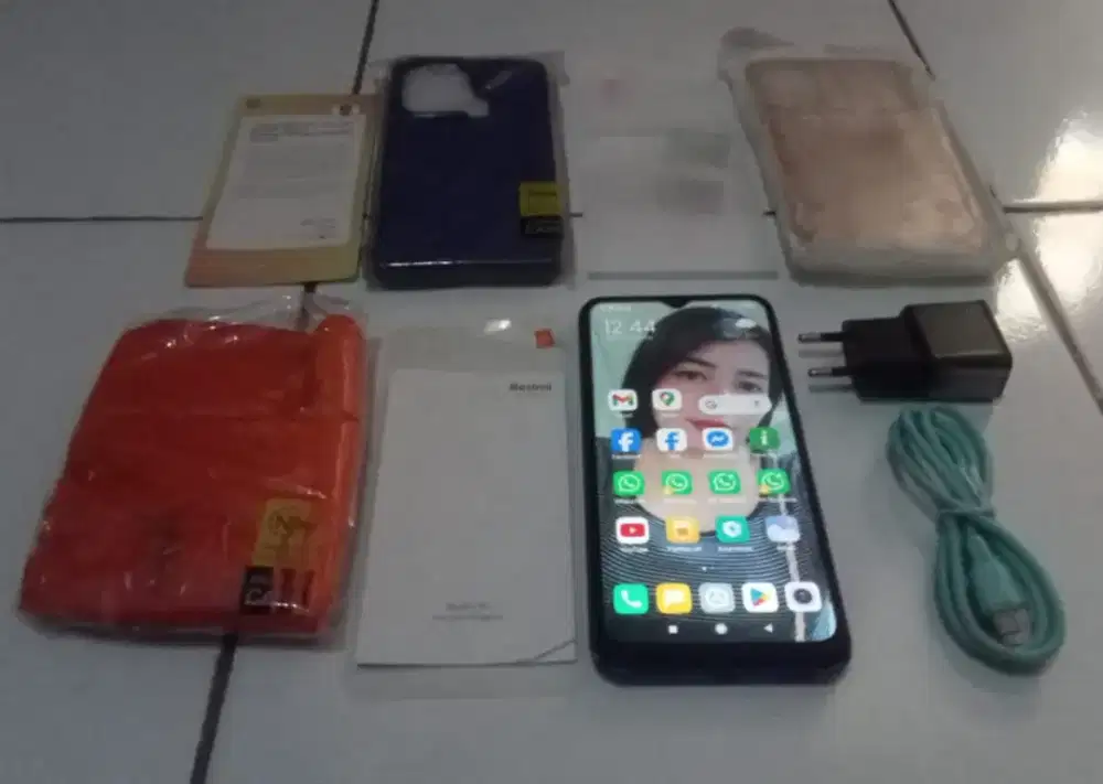 Redmi 9c ( 2022 )
Ram 3gb Rom 32gb
Blue Edition