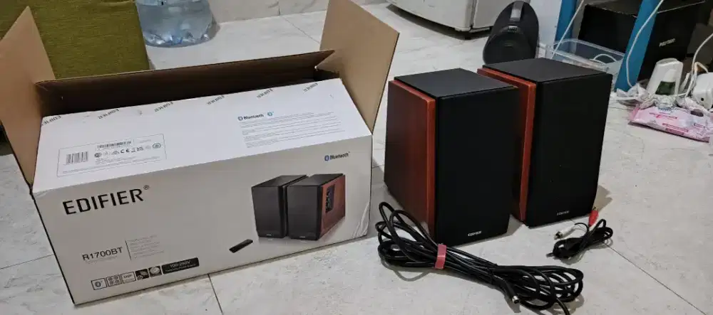 Dijual Speaker Edifier R1700 Mulus