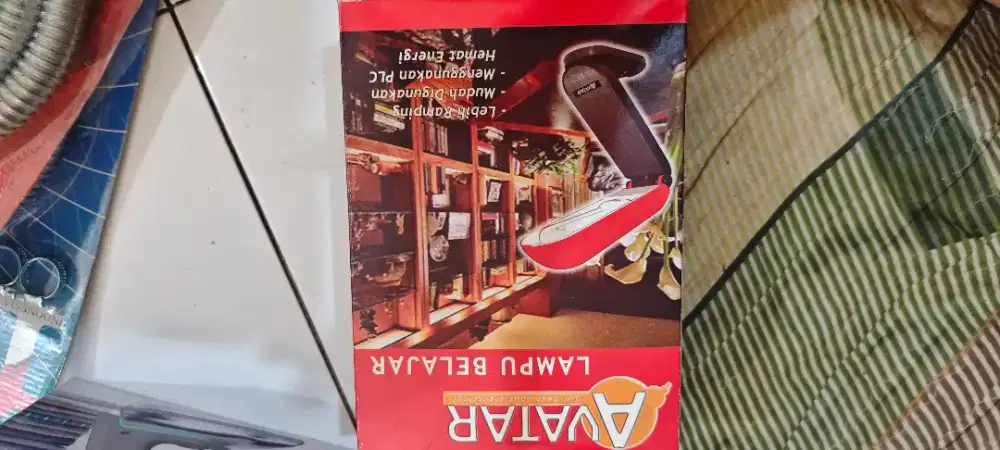 Lampu belajar merk Avatar