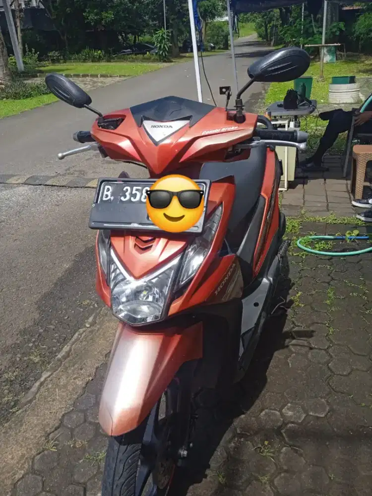 Honda Beat Merah 2014 - Grass Banget
