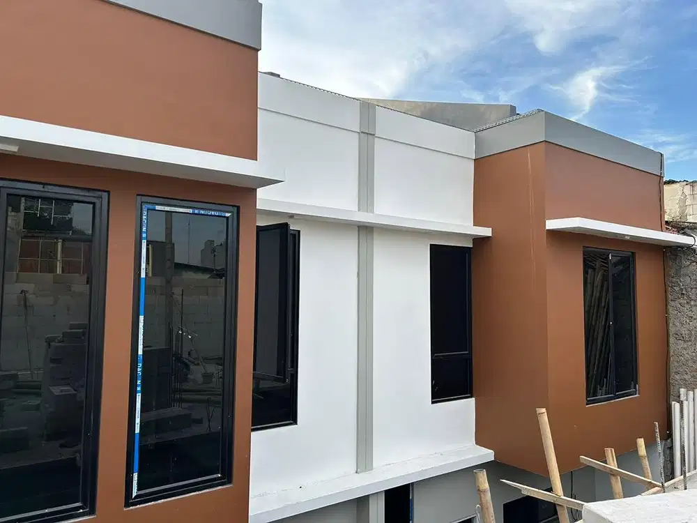 Rumah Ekonomis Akses Motor dekat Ps Gembrong Jakpus