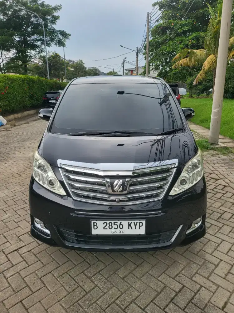 Toyota alphard g premium at 2012