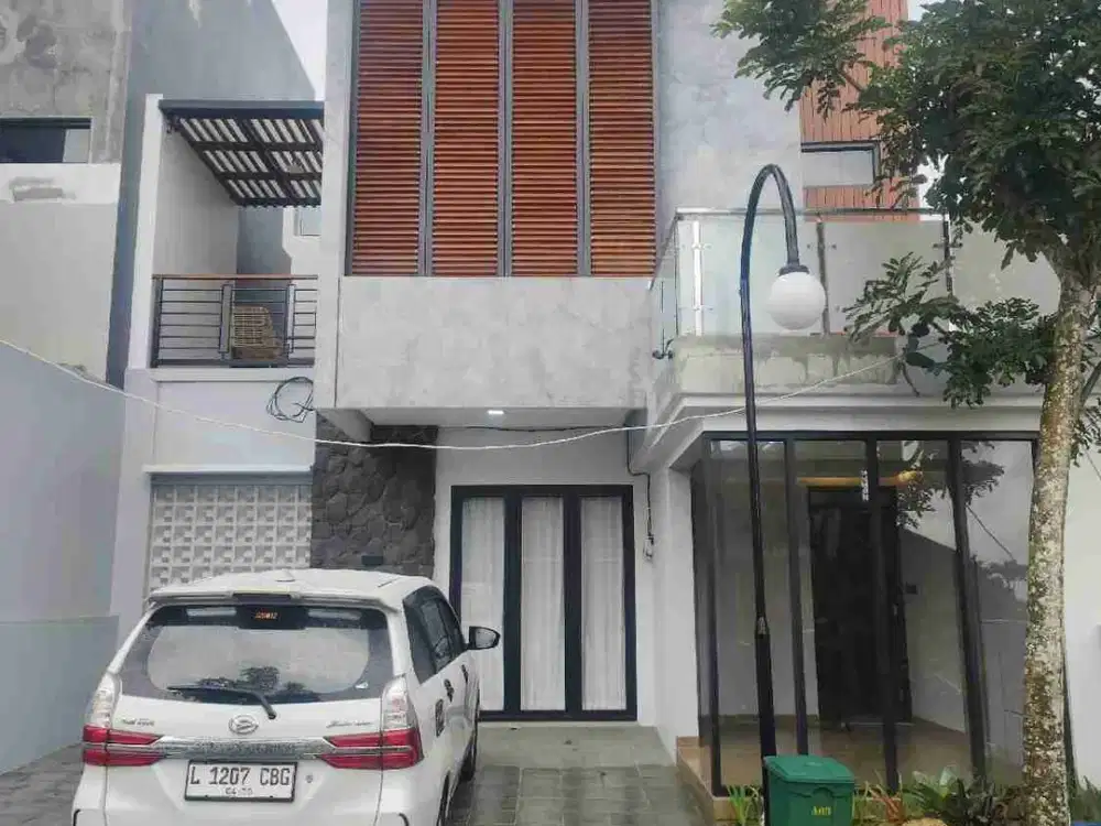 Villa Cantik Private Pool Full Furnished
Lokasi Metro Batu